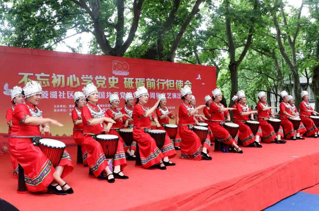 买家用车的时候，可以选择1.5L的自然吸气发动机吗？为什么？游戏画面